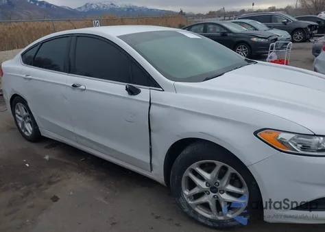 2016 Ford Fusion Se z USA, uszkodzony, nr VIN 3FA6P0H77GR343539